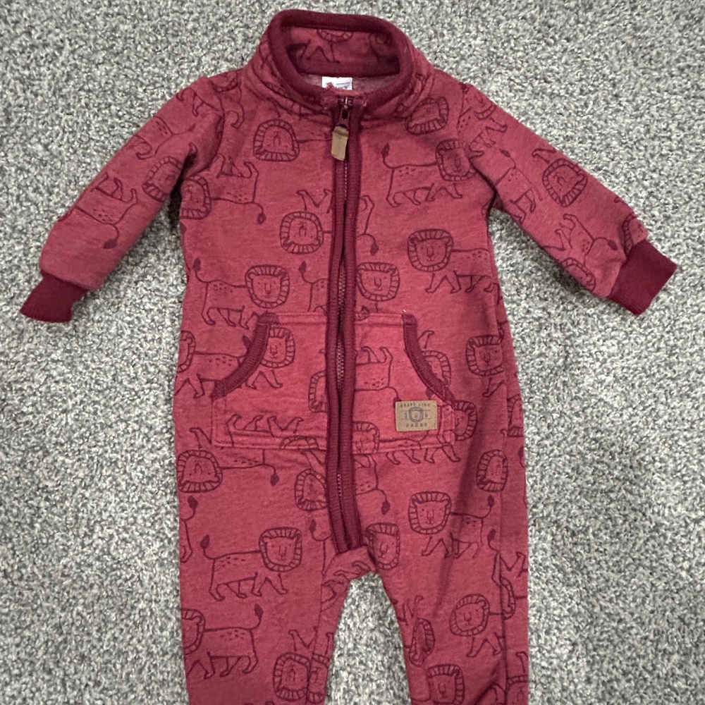 Carter lion bodysuit 🦁